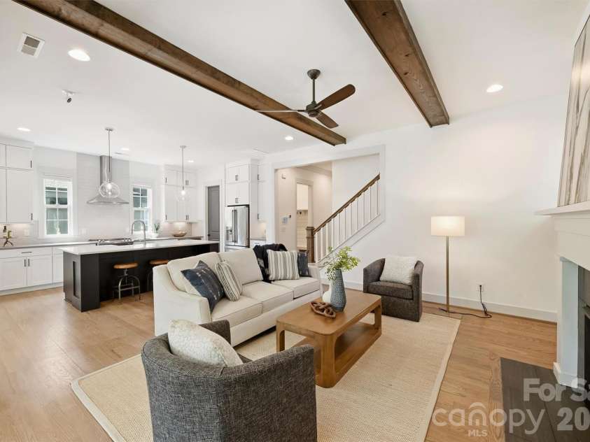 1414 Briar Creek Road, Charlotte, NC 28205.  MLS# CAR4350080, YatesRealty ID 9603. 