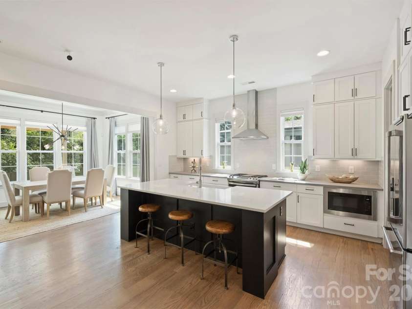 1414 Briar Creek Road, Charlotte, NC 28205.  MLS# CAR4350080, YatesRealty ID 9603. 