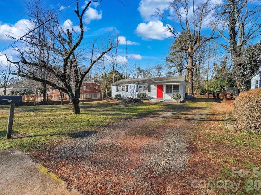 1512 Deal Avenue, Newton, NC 28658.  MLS# CAR4403499, YatesRealty ID 9605. 