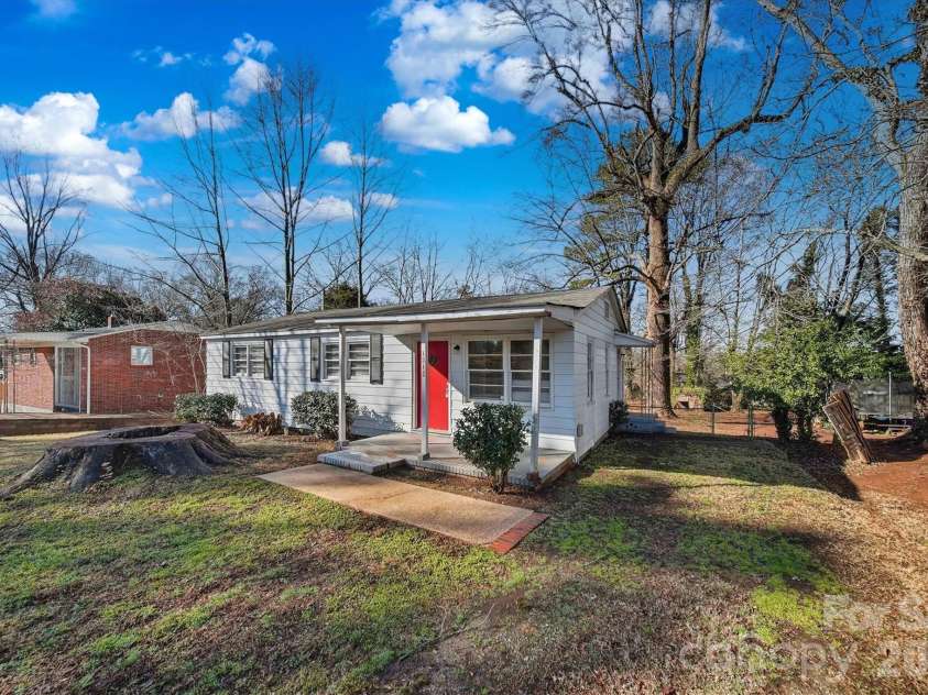 1512 Deal Avenue, Newton, NC 28658.  MLS# CAR4403499, YatesRealty ID 9605. 