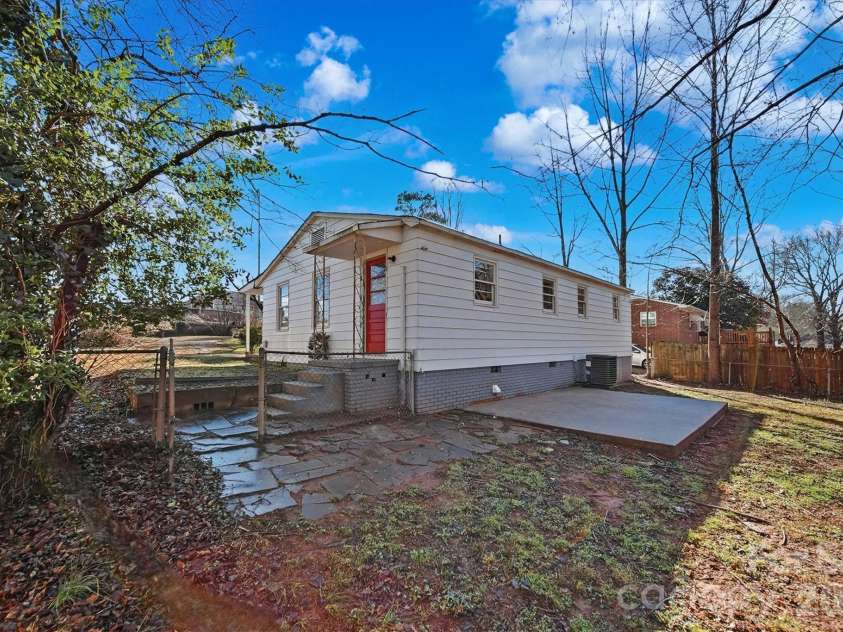 1512 Deal Avenue, Newton, NC 28658.  MLS# CAR4403499, YatesRealty ID 9605. 
