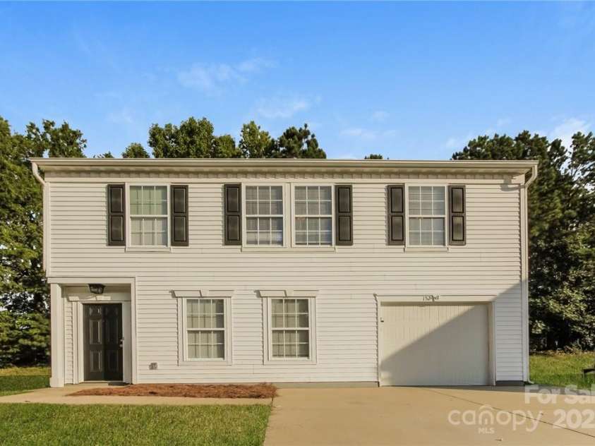 152 Oliver Street, York, SC 29745.  MLS# CAR4219799, YatesRealty ID 9605. 