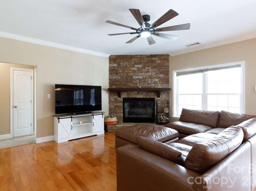 1108 King Road, York, SC 29745.  MLS# CAR4397252, YatesRealty ID 9607. 