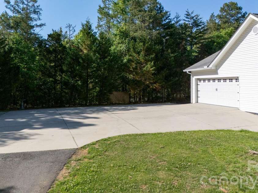 1108 King Road, York, SC 29745.  MLS# CAR4397252, YatesRealty ID 9607. 