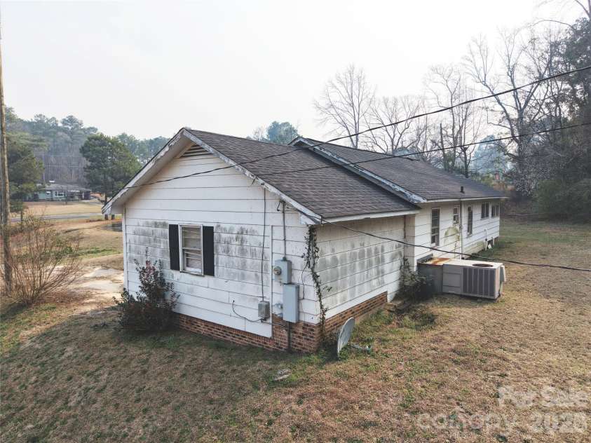 562 US Highway 1 None, Rockingham, NC 28379.  MLS# CAR4353855, YatesRealty ID 9608. 
