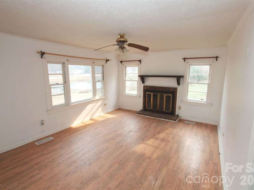 562 US Highway 1 None, Rockingham, NC 28379.  MLS# CAR4353855, YatesRealty ID 9608. 