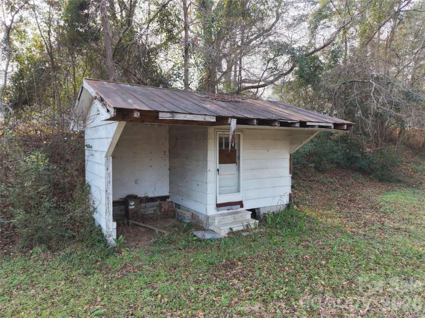 562 US Highway 1 None, Rockingham, NC 28379.  MLS# CAR4353855, YatesRealty ID 9608. 