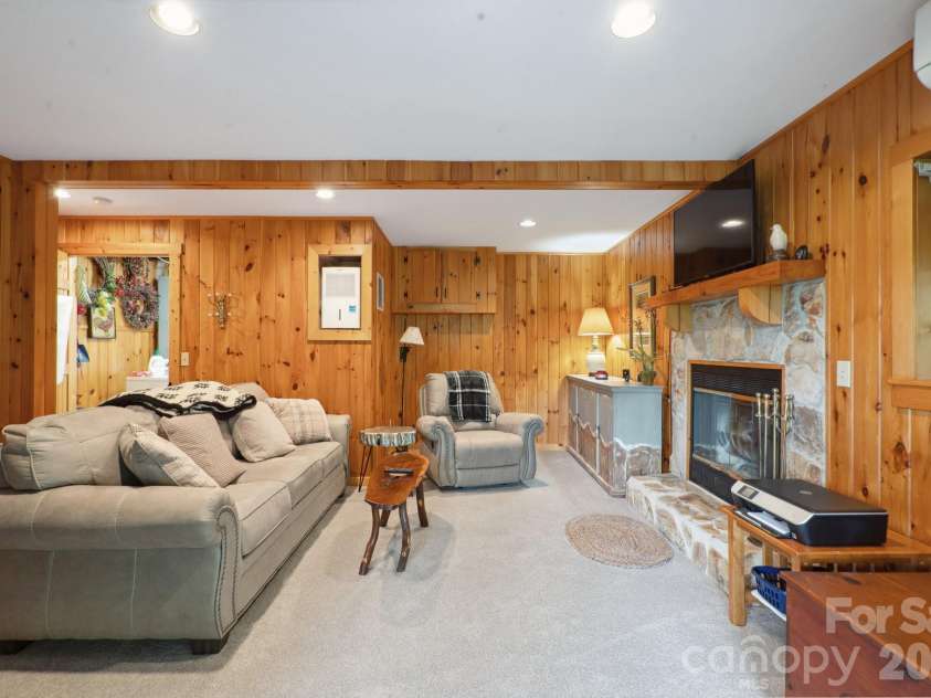 710 River Hills Road, Lansing, NC 28643.  MLS# CAR4267689, YatesRealty ID 9609. 