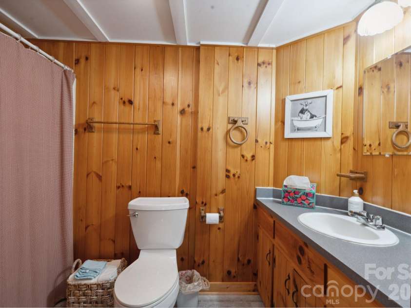 710 River Hills Road, Lansing, NC 28643.  MLS# CAR4267689, YatesRealty ID 9609. 