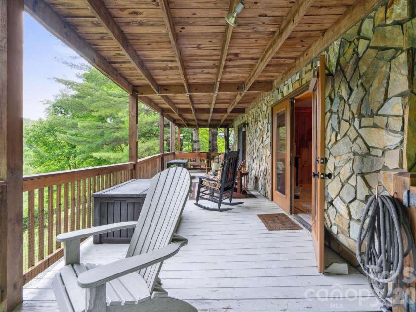 710 River Hills Road, Lansing, NC 28643.  MLS# CAR4267689, YatesRealty ID 9609. 
