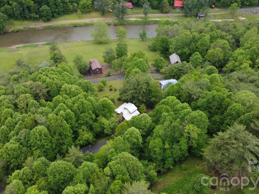 710 River Hills Road, Lansing, NC 28643.  MLS# CAR4267689, YatesRealty ID 9609. 