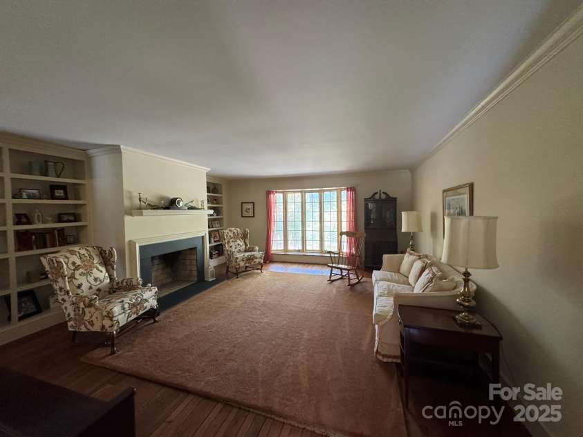 13828 Lake Bluff Drive, Matthews, NC 28105.  MLS# CAR4223942, YatesRealty ID 961. 