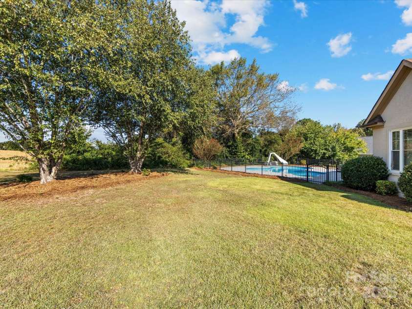 2820 Smith Field Drive, Monroe, NC 28110.  MLS# CAR4303716, YatesRealty ID 961. 