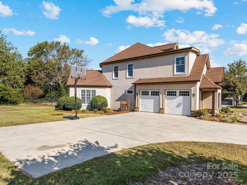 2820 Smith Field Drive, Monroe, NC 28110.  MLS# CAR4303716, YatesRealty ID 961. Side exterior 