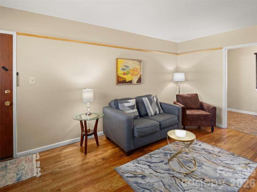 615 Biltmore Avenue, Asheville, NC 28803.  MLS# CAR4416820, YatesRealty ID 9610. 