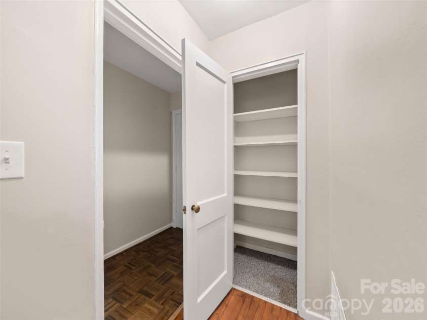615 Biltmore Avenue, Asheville, NC 28803.  MLS# CAR4416820, YatesRealty ID 9610. 