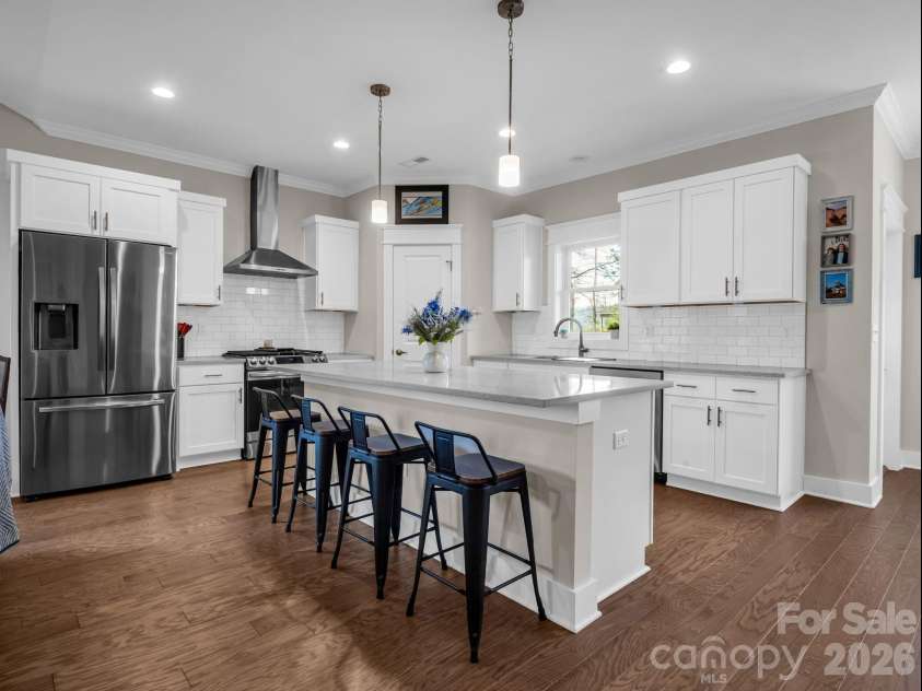 204 Weybridge Drive, Arden, NC 28704.  MLS# CAR4361076, YatesRealty ID 9611. 