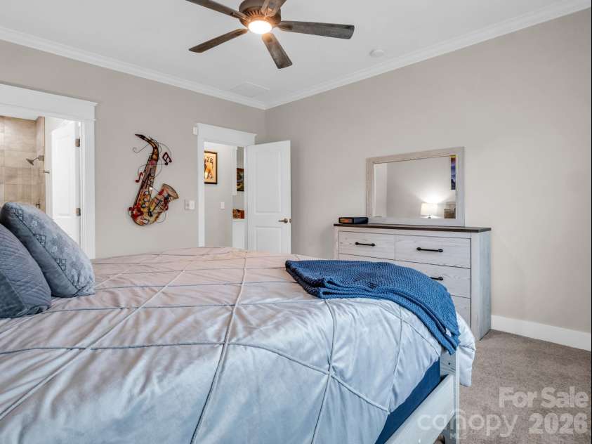 204 Weybridge Drive, Arden, NC 28704.  MLS# CAR4361076, YatesRealty ID 9611. 