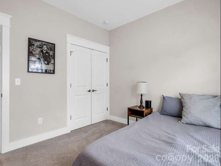 204 Weybridge Drive, Arden, NC 28704.  MLS# CAR4361076, YatesRealty ID 9611. 