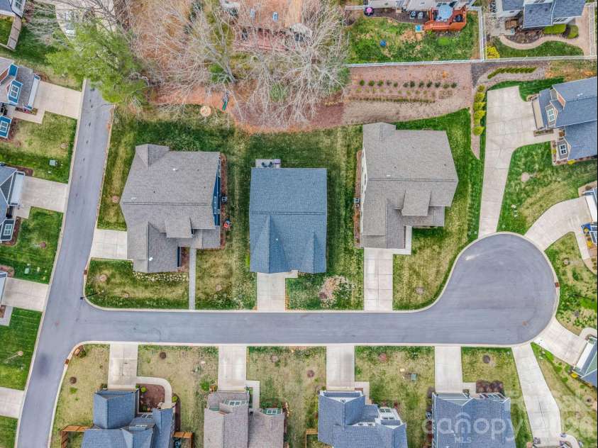204 Weybridge Drive, Arden, NC 28704.  MLS# CAR4361076, YatesRealty ID 9611. 