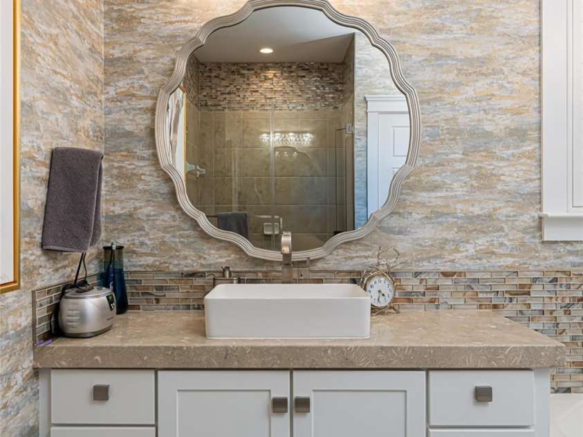 15 Dayflower Drive, Asheville, NC 28803.  MLS# CAR4209774, YatesRealty ID 9613. Dual vanities in ensuite bathroom