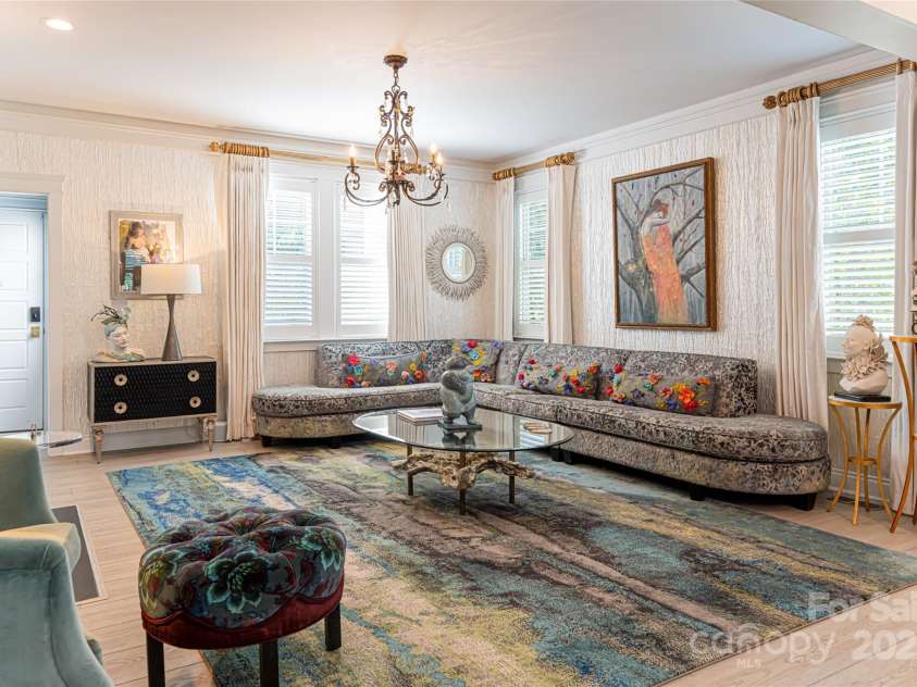 15 Dayflower Drive, Asheville, NC 28803.  MLS# CAR4209774, YatesRealty ID 9613. Living area