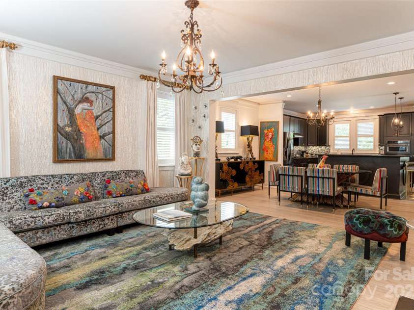 15 Dayflower Drive, Asheville, NC 28803.  MLS# CAR4209774, YatesRealty ID 9613. Living area