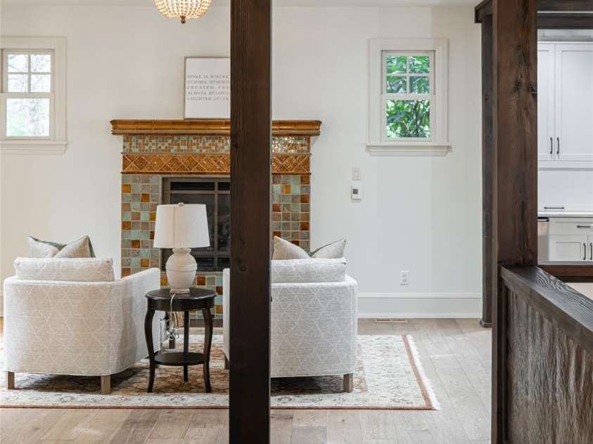 32 Ramble Way, Asheville, NC 28803.  MLS# CAR4251948, YatesRealty ID 9614. Keeping room adjacent to kitchen