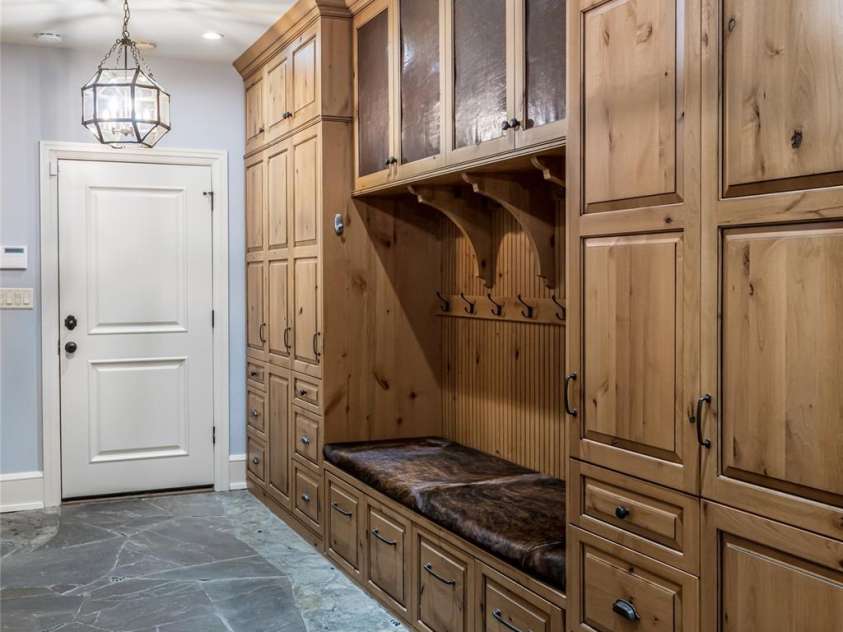 32 Ramble Way, Asheville, NC 28803.  MLS# CAR4251948, YatesRealty ID 9614. Mud Room