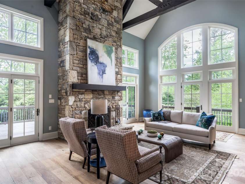 32 Ramble Way, Asheville, NC 28803.  MLS# CAR4251948, YatesRealty ID 9614. Primary living room