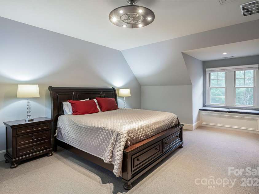 32 Ramble Way, Asheville, NC 28803.  MLS# CAR4251948, YatesRealty ID 9614. Upstairs Bedroom