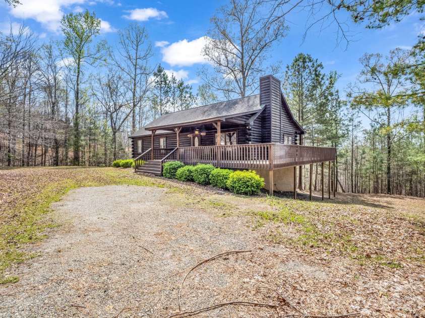 1050 Cross Ridge Drive, Rutherfordton, NC 28139.  MLS# CAR4362985, YatesRealty ID 9615. 