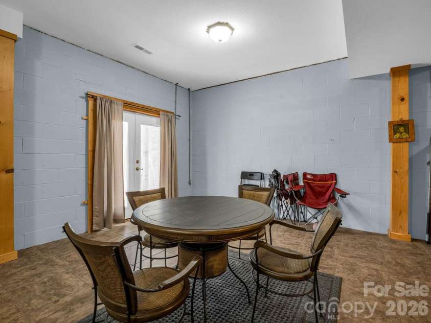 1050 Cross Ridge Drive, Rutherfordton, NC 28139.  MLS# CAR4362985, YatesRealty ID 9615. 