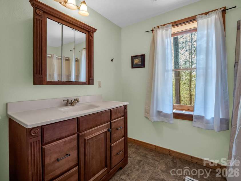 1050 Cross Ridge Drive, Rutherfordton, NC 28139.  MLS# CAR4362985, YatesRealty ID 9615. 