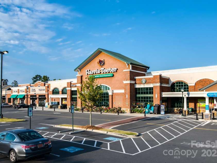 5011 Broad Lane, Fort Mill, SC 29707.  MLS# CAR4239090, YatesRealty ID 9615. Shopping Center