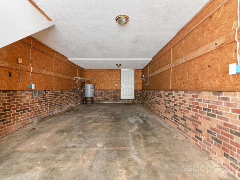 1108 Old Dallas Highway, Dallas, NC 28034.  MLS# CAR4252720, YatesRealty ID 9616. 