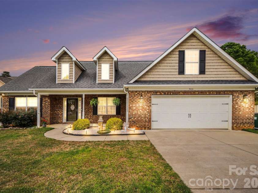 3048 Glenmoor Road, York, SC 29745.  MLS# CAR4365298, YatesRealty ID 9616. 