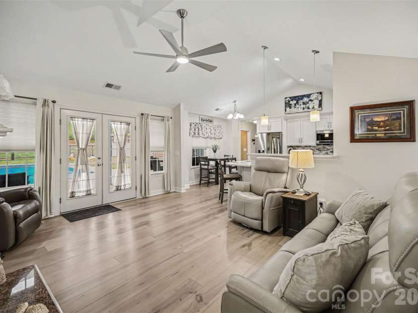3048 Glenmoor Road, York, SC 29745.  MLS# CAR4365298, YatesRealty ID 9616. 
