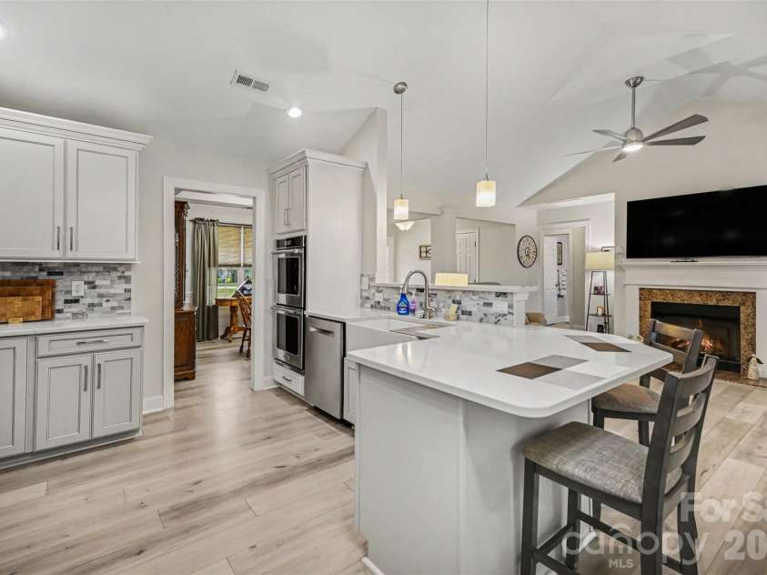 3048 Glenmoor Road, York, SC 29745.  MLS# CAR4365298, YatesRealty ID 9616. 
