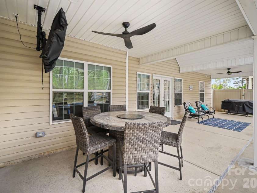 3048 Glenmoor Road, York, SC 29745.  MLS# CAR4365298, YatesRealty ID 9616. 