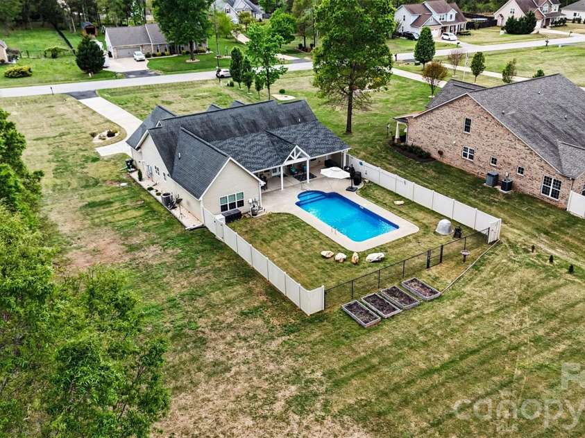 3048 Glenmoor Road, York, SC 29745.  MLS# CAR4365298, YatesRealty ID 9616. 