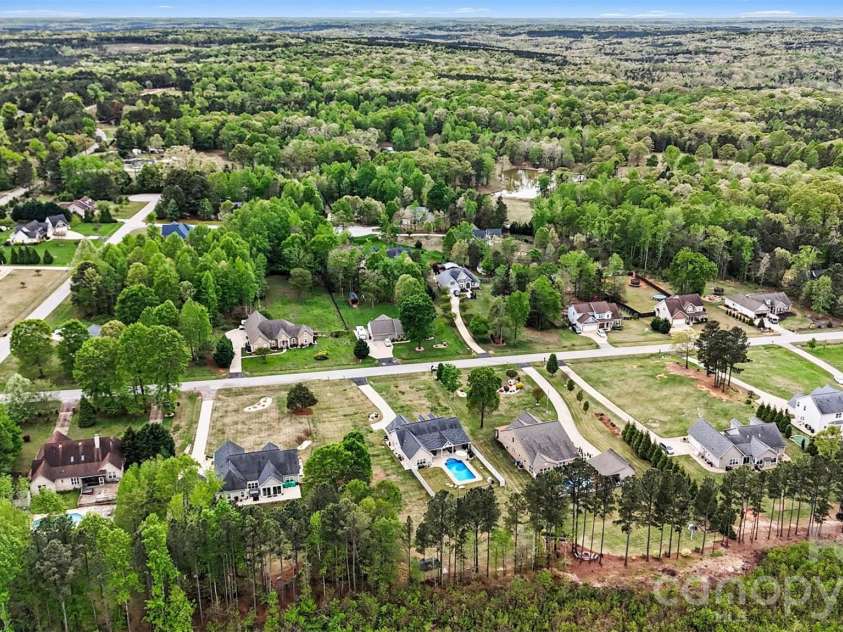 3048 Glenmoor Road, York, SC 29745.  MLS# CAR4365298, YatesRealty ID 9616. 