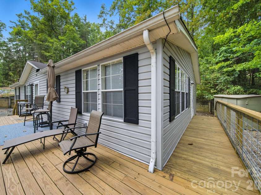 1135 Pinehaven Drive, New London, NC 28127.  MLS# CAR4300790, YatesRealty ID 9617. 