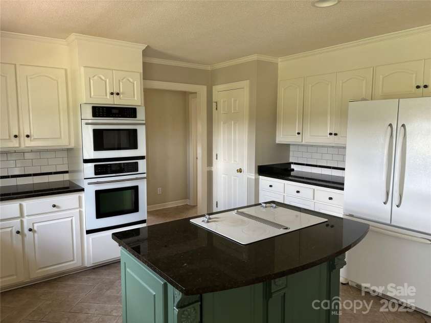 2417 Lynwood Drive, Lancaster, SC 29720.  MLS# CAR4244879, YatesRealty ID 9618. 