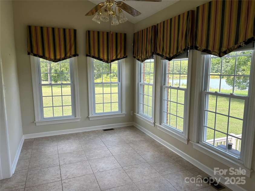 2417 Lynwood Drive, Lancaster, SC 29720.  MLS# CAR4244879, YatesRealty ID 9618. 