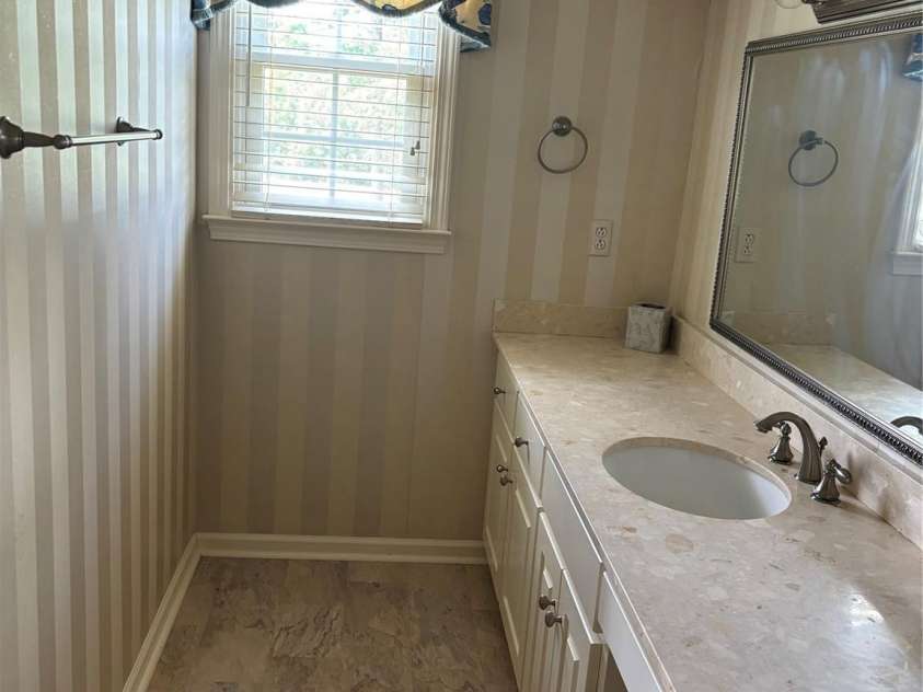 2417 Lynwood Drive, Lancaster, SC 29720.  MLS# CAR4244879, YatesRealty ID 9618. 