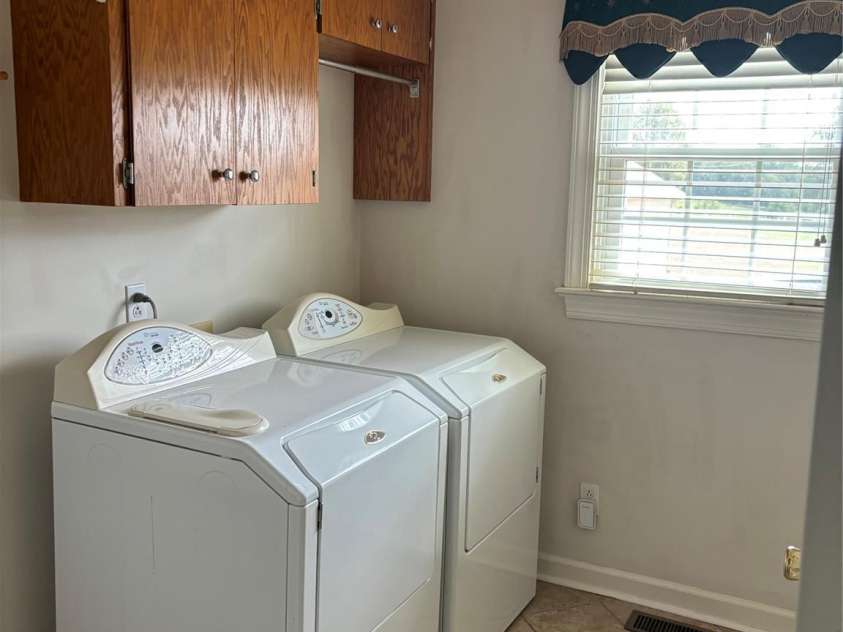 2417 Lynwood Drive, Lancaster, SC 29720.  MLS# CAR4244879, YatesRealty ID 9618. 