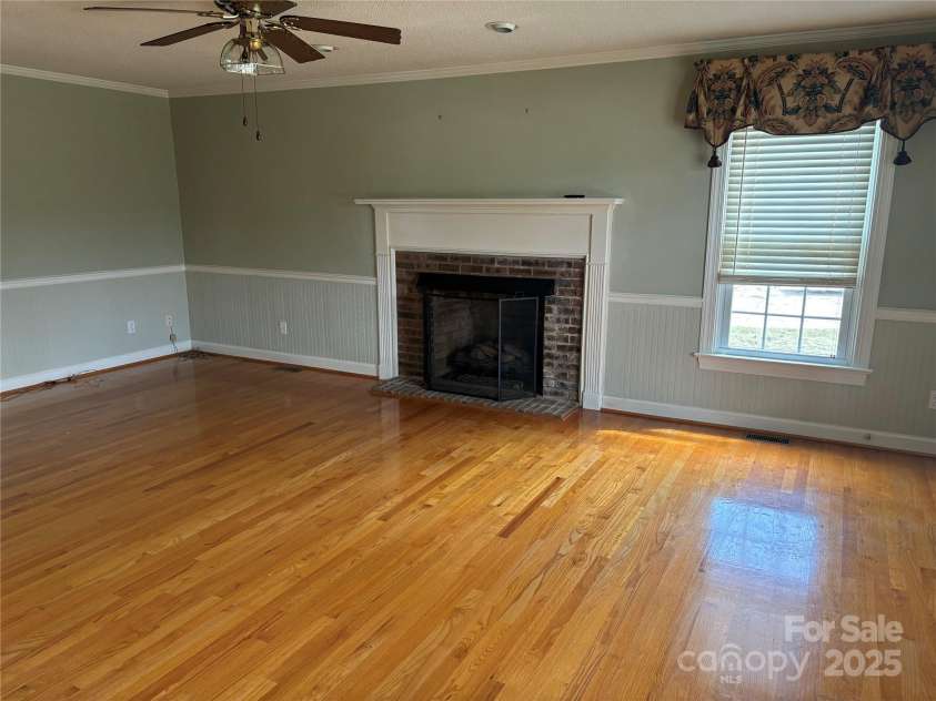 2417 Lynwood Drive, Lancaster, SC 29720.  MLS# CAR4244879, YatesRealty ID 9618. 