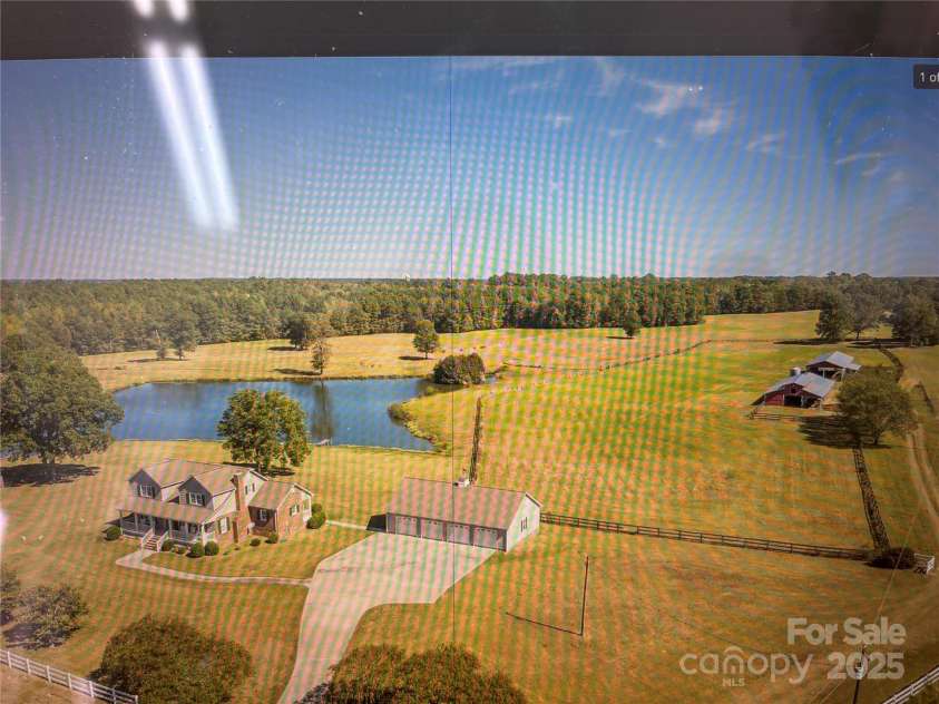 2417 Lynwood Drive, Lancaster, SC 29720.  MLS# CAR4244879, YatesRealty ID 9618. 