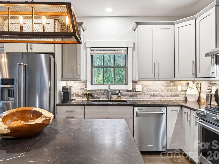 103 Big Game Drive, Nebo, NC 28761.  MLS# CAR4340249, YatesRealty ID 9619. 